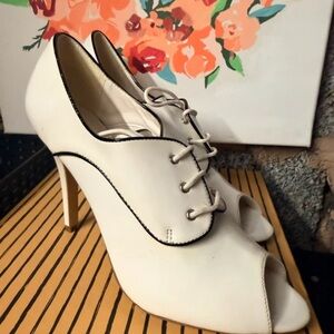 Elegant White Lace-Up Peep-Toe Heels
